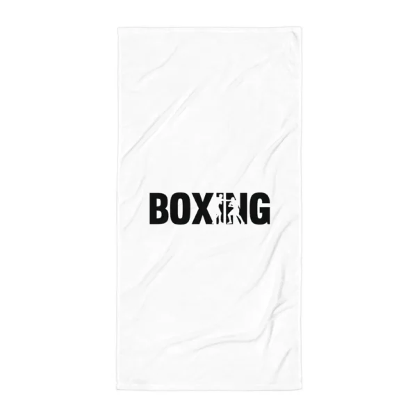 Serviette de plage blanche avec le mot « BOXING » en lettres noires, où deux silhouettes de boxeurs en plein échange se détachent en négatif. (Blanc, mockup principal)